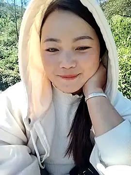 lusy-000 online show from November 2025 03:31:02 AM