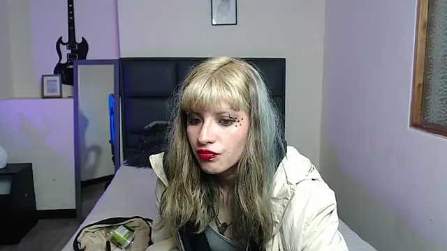 Snapshot of Amnesia_ chatting on November 2025 12:48:02 PM Amnesia online show from November 2025 12:48:02 PM