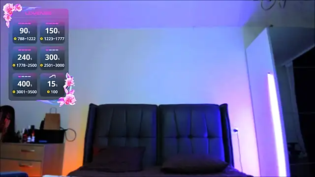 Snapshot of Veronica_Larsson chatting on September 2025 04:52:01 PM Veronica Larsson online show from September 2025 04:52:01 PM