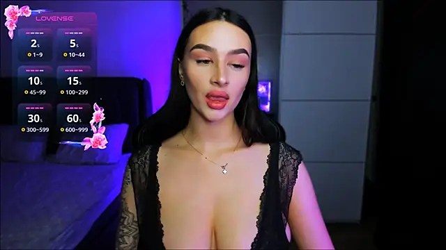 Snapshot of Veronica_Larsson chatting on November 2025 06:08:01 PM Veronica Larsson online show from November 2025 06:08:01 PM