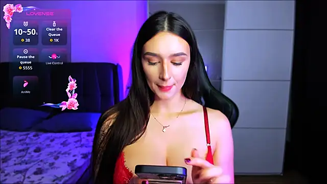 Snapshot of Veronica_Larsson chatting on November 2025 08:07:01 PM Veronica Larsson online show from November 2025 08:07:01 PM