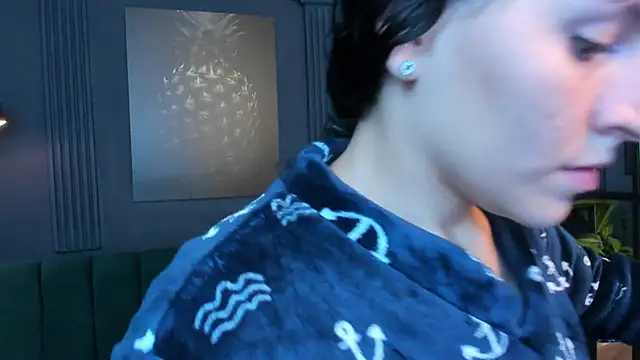 Snapshot of aliceandsia chatting on September 2025 01:40:01 AM aliceandsia online show from September 2025 01:40:01 AM