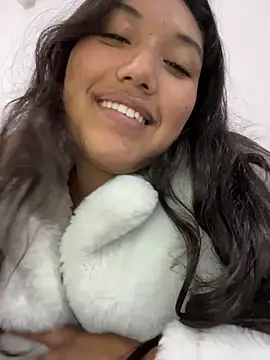 SharaRous online show from February 2026 05:00:02 PM