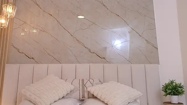 Snapshot of GraceMontgomery chatting on November 2025 01:33:01 PM GraceMontgomery online show from November 2025 01:33:01 PM