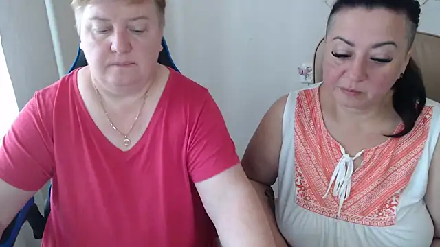 Snapshot of Bertie_Adeline chatting on September 2025 06:46:01 AM Bertie Adeline online show from September 2025 06:46:01 AM