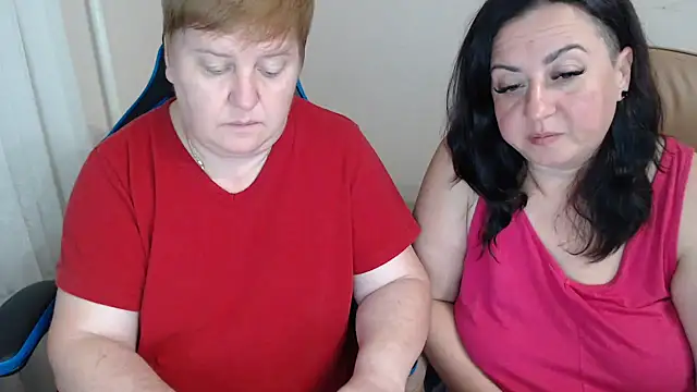 Snapshot of Bertie_Adeline chatting on September 2025 08:03:01 PM Bertie Adeline online show from September 2025 08:03:01 PM