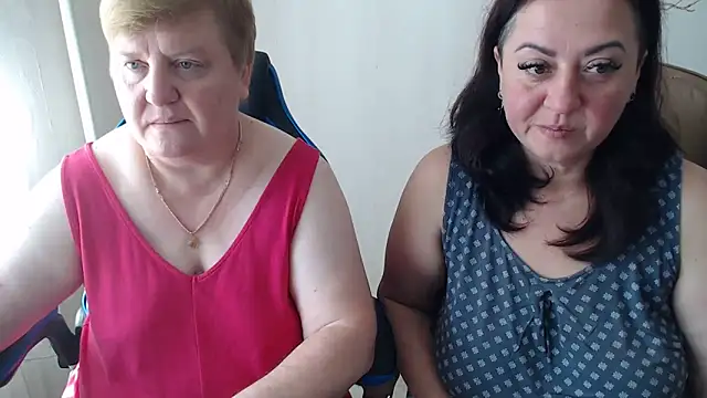 Snapshot of Bertie_Adeline chatting on October 2025 08:45:01 AM Bertie Adeline online show from October 2025 08:45:01 AM