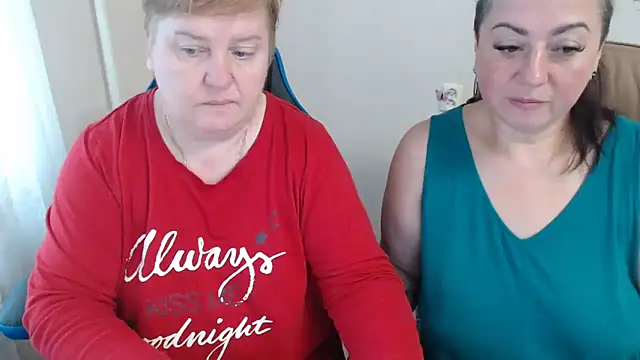 Snapshot of Bertie_Adeline chatting on October 2025 07:39:02 AM Bertie Adeline online show from October 2025 07:39:02 AM