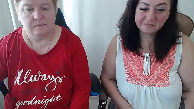 Snapshot of Bertie_Adeline chatting on October 2025 06:23:01 AM Bertie Adeline online show from October 2025 06:23:01 AM