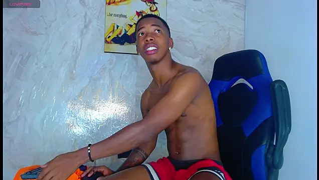 Snapshot of maicoljorda chatting on October 2025 12:50:01 PM maicoljorda online show from October 2025 12:50:01 PM