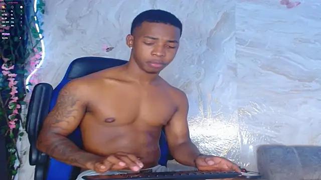 Snapshot of maicoljorda chatting on November 2025 12:15:01 PM maicoljorda online show from November 2025 12:15:01 PM