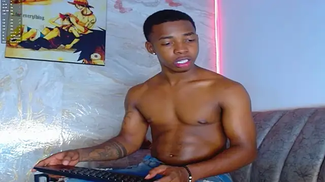 Snapshot of maicoljorda chatting on November 2025 12:27:02 PM maicoljorda online show from November 2025 12:27:02 PM