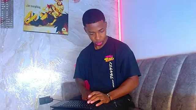 Snapshot of maicoljorda chatting on November 2025 01:15:02 PM maicoljorda online show from November 2025 01:15:02 PM