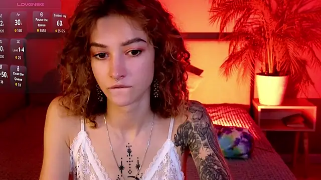 Snapshot of __grace__ chatting on September 2025 10:05:01 AM grace online show from September 2025 10:05:01 AM