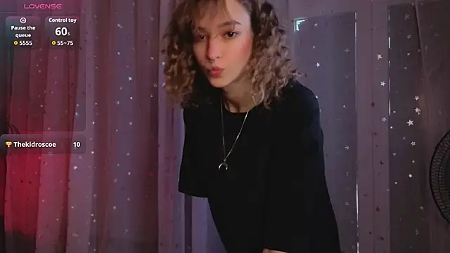 Snapshot of __grace__ chatting on October 2025 10:47:02 AM grace online show from October 2025 10:47:02 AM