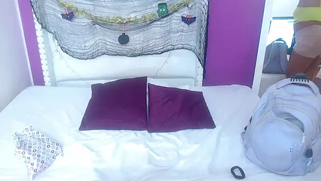 Snapshot of fat_naughtyass chatting on November 2025 11:33:01 AM fat naughtyass online show from November 2025 11:33:01 AM