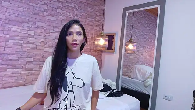 Martina thompson69 online show from October 2025 02:18:01 PM