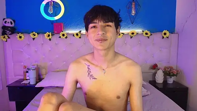 AleAurarashi online show from March 2026 03:30:02 AM