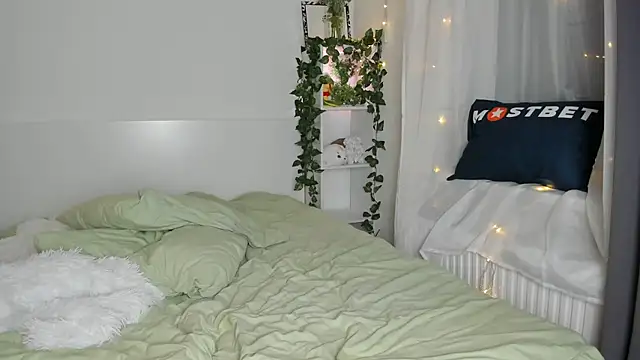 lilkimch online show from March 2026 02:01:01 PM