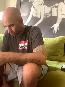 Hothotboyg online show from September 2025 10:53:01 PM