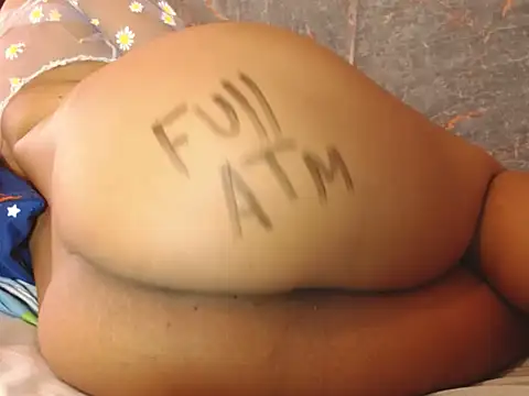 Messy-diana21 online show from October 2025 06:41:02 PM