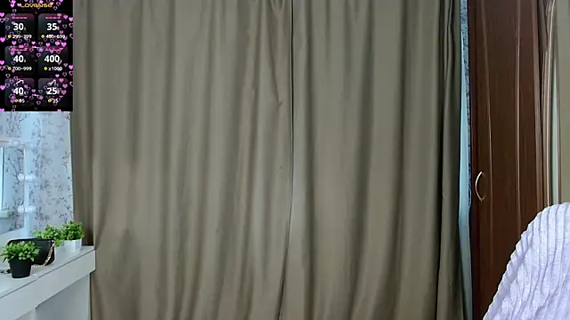 juicegirl3408 online show from September 2025 09:53:02 AM