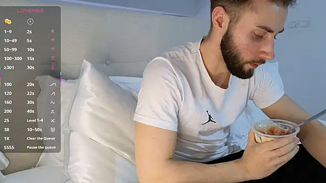 RyanStorm  online show from February 2026 01:40:02 PM