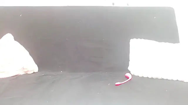 Emmahahaha17 online show from October 2025 03:36:01 PM