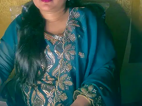 Snapshot of Saniya_K chatting on October 2025 05:32:02 PM Saniya K online show from October 2025 05:32:02 PM