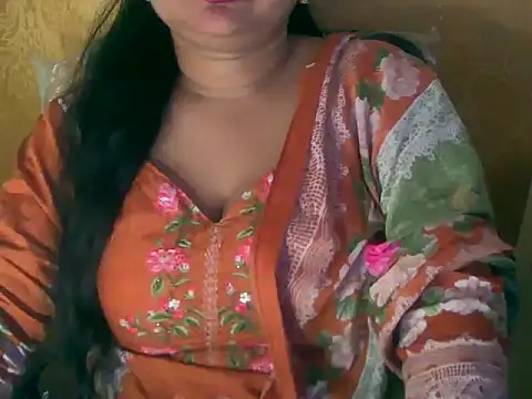 Snapshot of Saniya_K chatting on October 2025 06:47:02 AM Saniya K online show from October 2025 06:47:02 AM