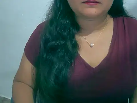 Snapshot of Saniya_K chatting on November 2025 01:57:02 PM Saniya K online show from November 2025 01:57:02 PM