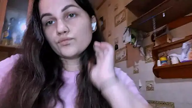 DierdreCousineau online show from October 2025 10:12:01 AM