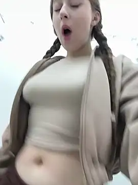 FroggyAnna online show from March 2026 04:24:02 PM