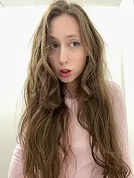 Snapshot of FroggyAnna chatting on August 2026 03:11:01 PM FroggyAnna online show from August 2026 03:11:01 PM