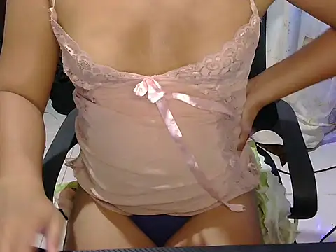 honeyLushess online show from November 2025 01:40:01 AM