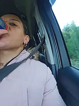 Snapshot of GoddessChantelle chatting on November 2025 01:17:02 PM GoddessChantelle online show from November 2025 01:17:02 PM