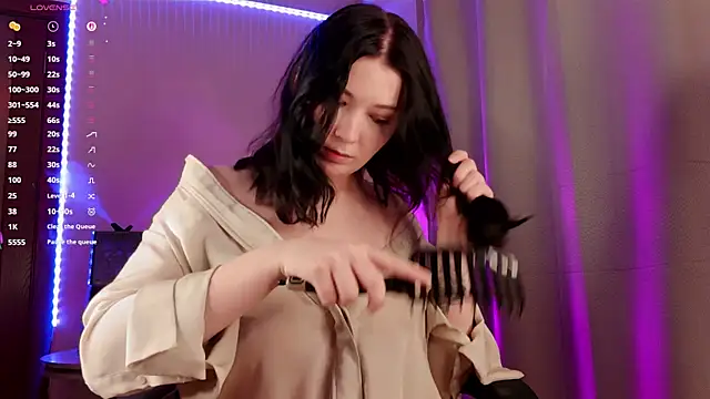 Snapshot of Liraras chatting on December 2025 04:27:01 PM Liraras online show from December 2025 04:27:01 PM