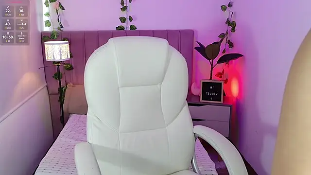 Snapshot of VioletBlacke_ chatting on November 2025 03:02:01 PM VioletBlacke online show from November 2025 03:02:01 PM