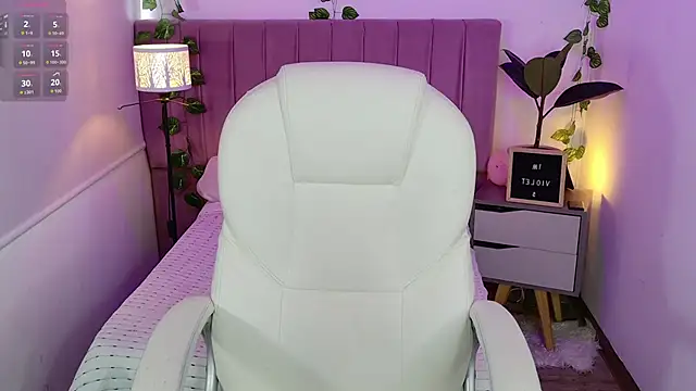 Snapshot of VioletBlacke_ chatting on November 2025 02:38:02 PM VioletBlacke online show from November 2025 02:38:02 PM