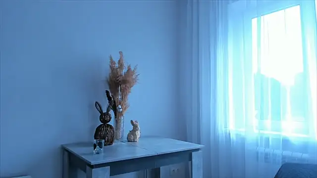 Orivienne online show from September 2025 06:35:01 AM