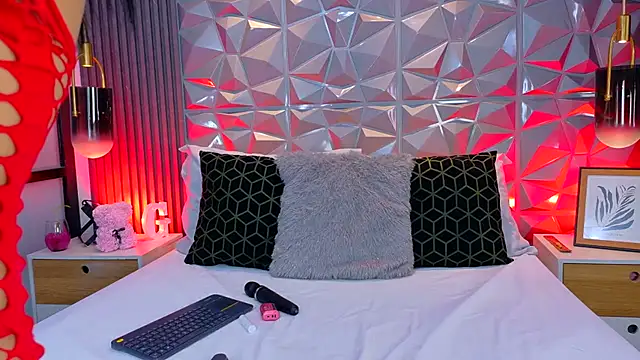 AshleyBaker1 online show from November 2025 02:39:02 PM