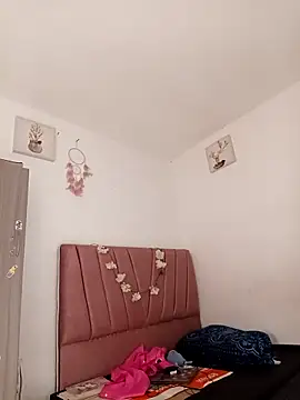 Liahdiaz  online show from December 2025 04:56:01 PM