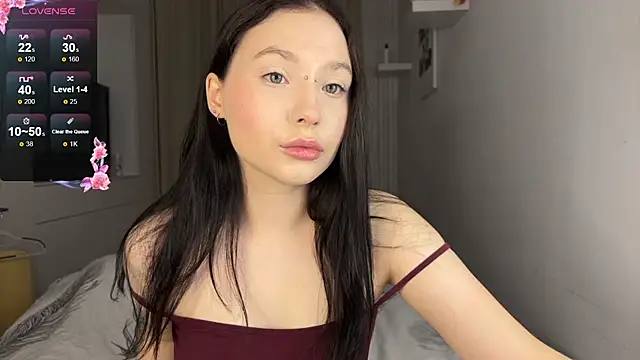 june mooon online show from December 2025 06:35:02 PM