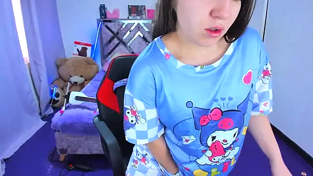 Luna Analya online show from March 2026 01:40:02 PM