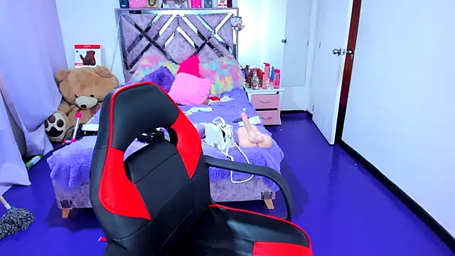 Luna Analya online show from March 2026 12:33:01 PM