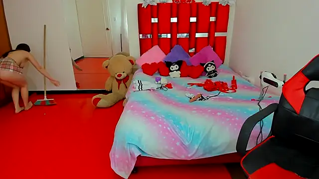 Luna Analya online show from July 2026 12:04:01 AM