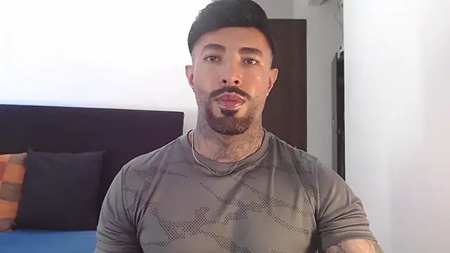 andrea de lucaa online show from July 2026 02:47:01 AM