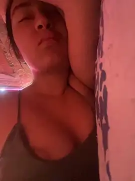 Snapshot of RAKEL37 chatting on November 2025 03:25:01 PM RAKEL37 online show from November 2025 03:25:01 PM