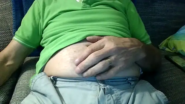 velikifant7 online show from December 2025 05:54:01 PM