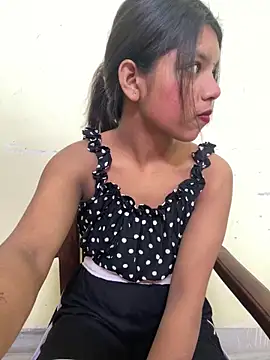 Snapshot of sexy_body-00 chatting on October 2025 05:06:01 AM sexy body-00 online show from October 2025 05:06:01 AM